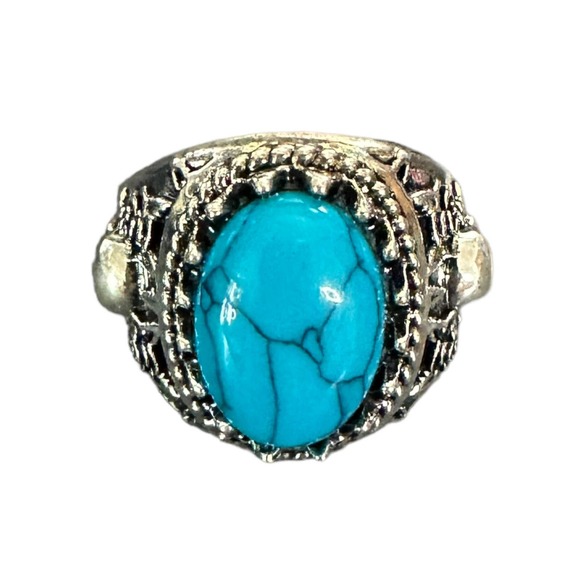 Boutique 9 Jewelry - Turquoise and silver thick ring with engraved skulls retro size 6